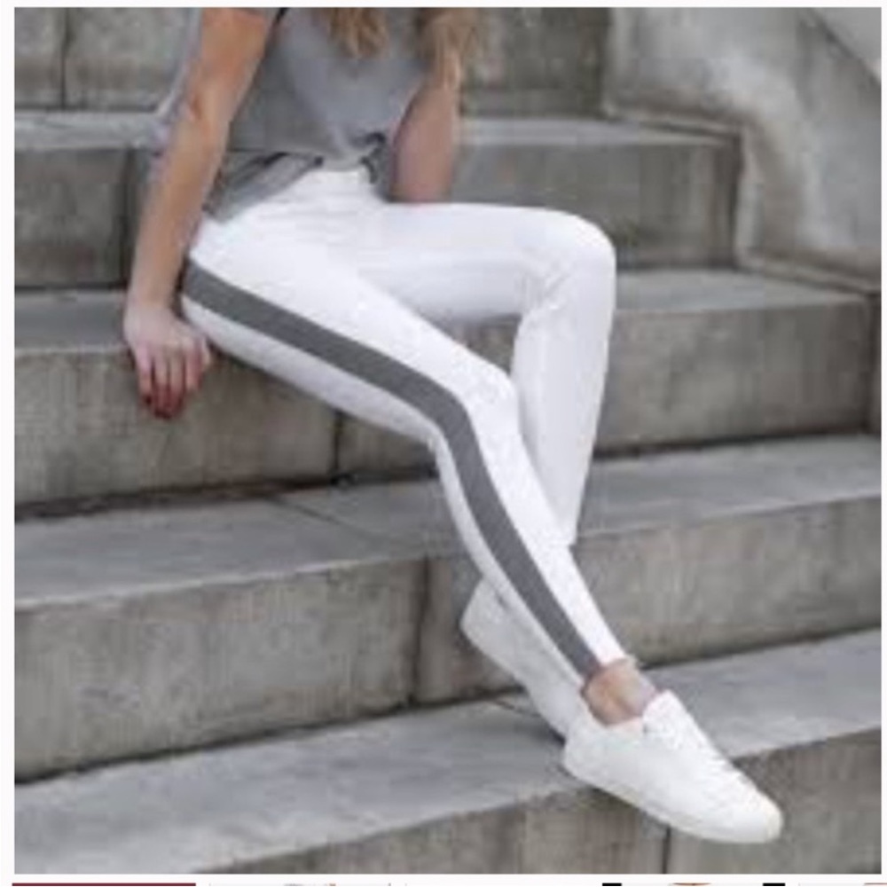 $98 Spanx White Frayed Hem Stretchy Denim jeanish jeans Gray Side Stripe sz M